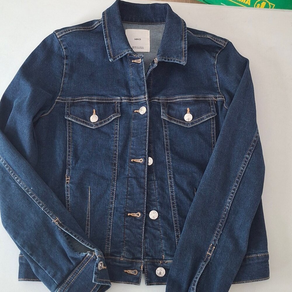 Woman denim jacket size M Mango